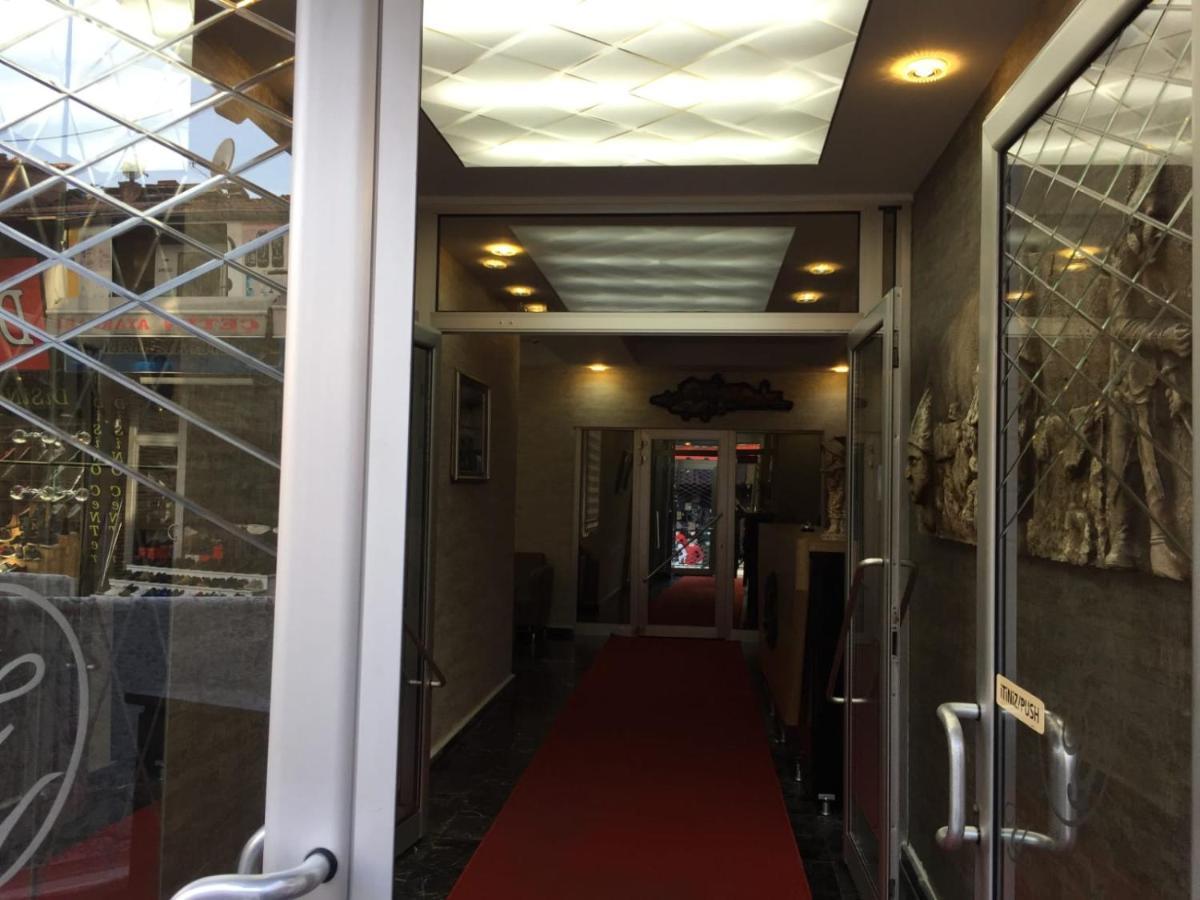 Yeni Hotel Μαλάτεια Εξωτερικό φωτογραφία
